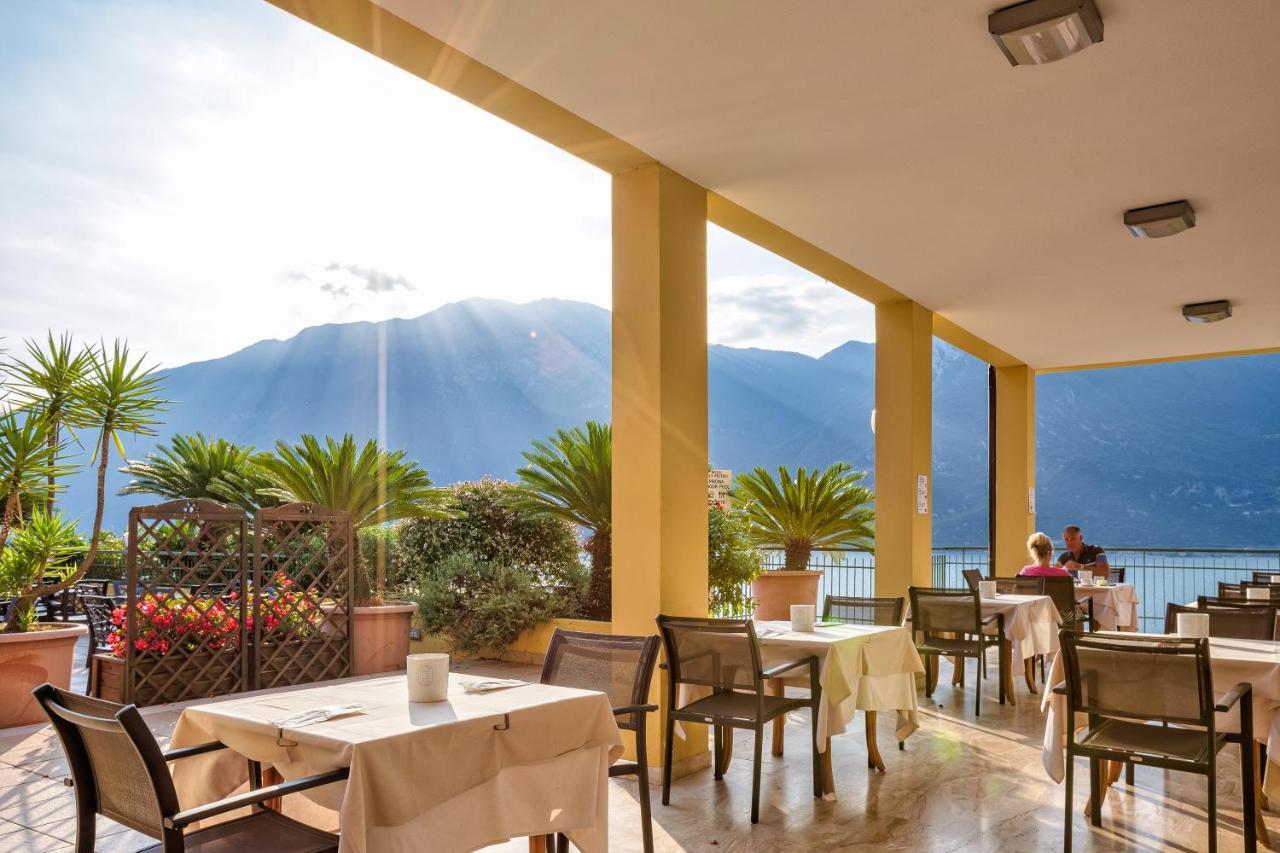 Hotel San Pietro Limone sul Garda Exterior foto