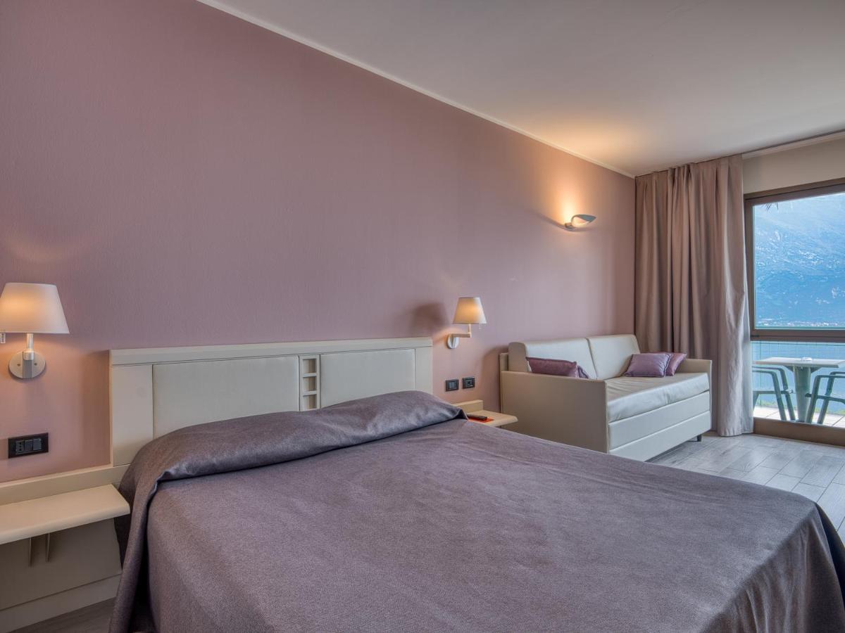 Hotel San Pietro Limone sul Garda Exterior foto