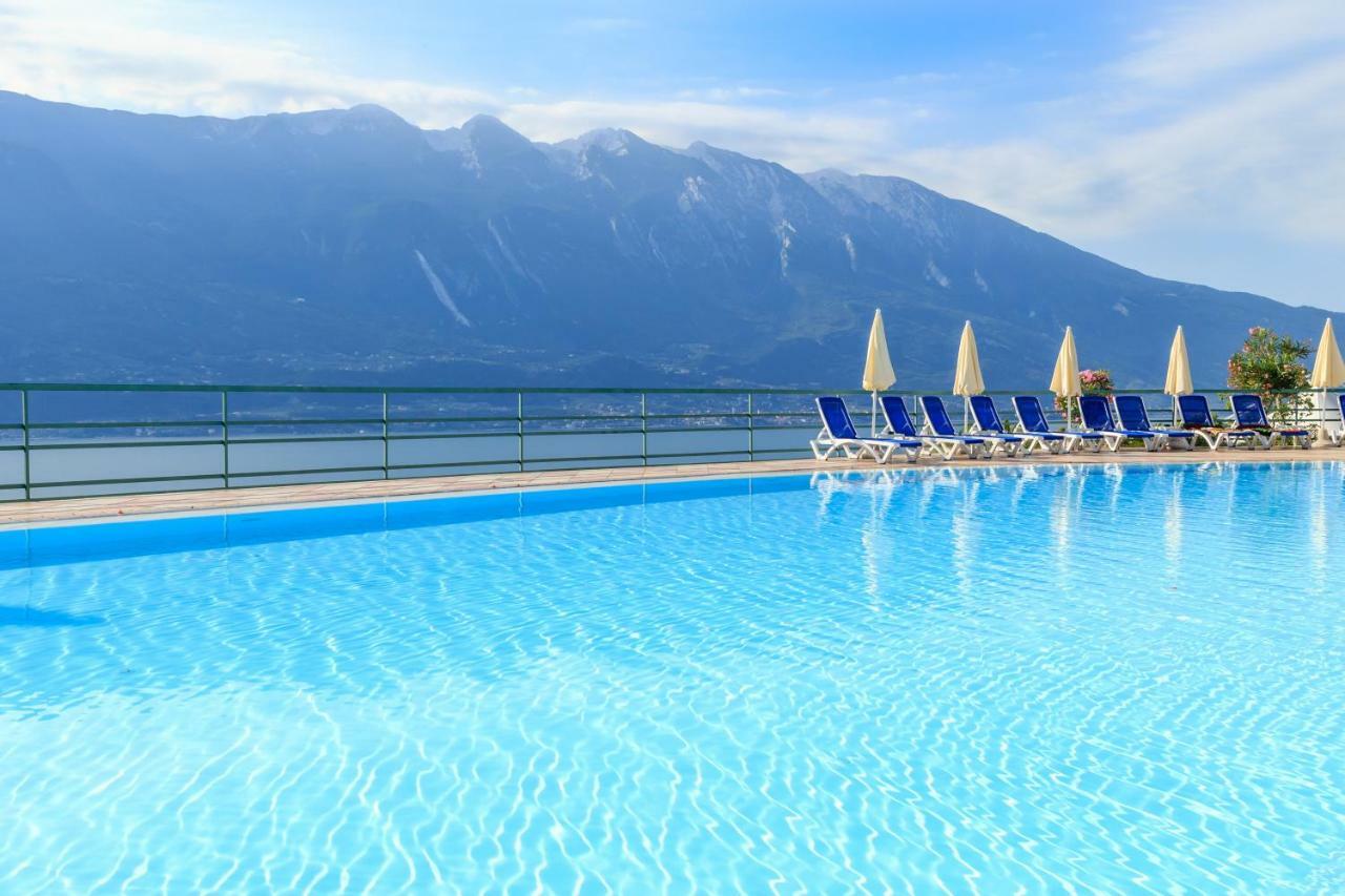 Hotel San Pietro Limone sul Garda Exterior foto